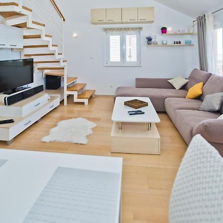 Relaxing Holiday Sunset Apartment Hvar Town Exterior photo