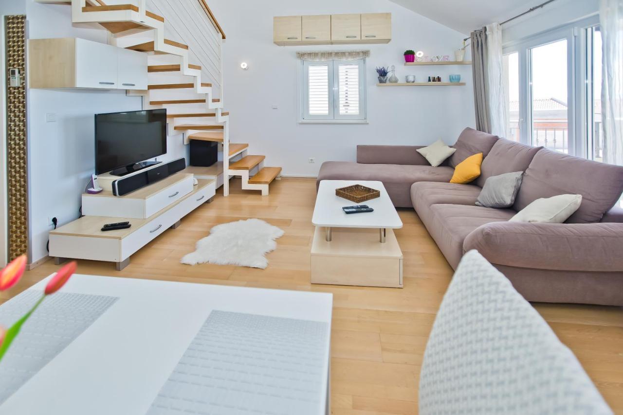Relaxing Holiday Sunset Apartment Hvar Town Exterior photo